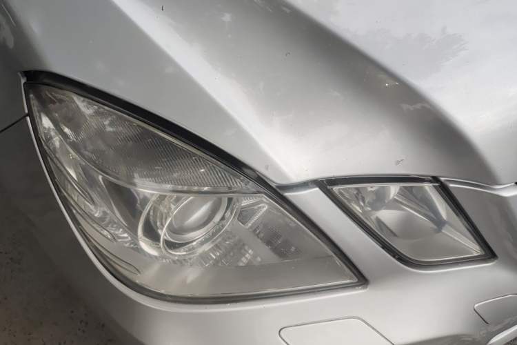 Used Mercedes-Benz E-Class 2010 E 260 L CGI Elegant Model Right Front Headlight
