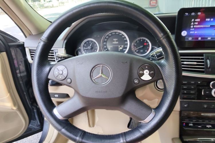 Used Mercedes-Benz E-Class 2010 E 300 Elegant Luxury Edition Steering Wheel