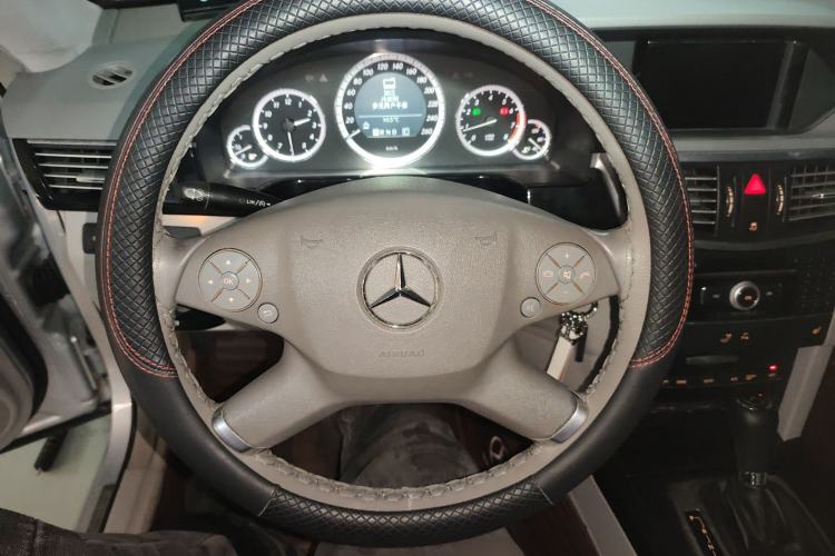 Used Mercedes-Benz E-Class 2010 E 200 CGI Elegant Model Steering Wheel