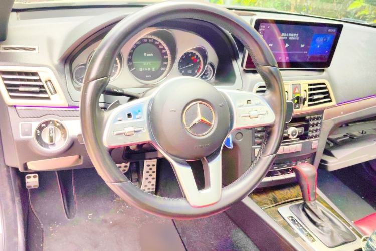 Used Mercedes-Benz E-Class 2010 E 260 CGI Coupe Steering Wheel