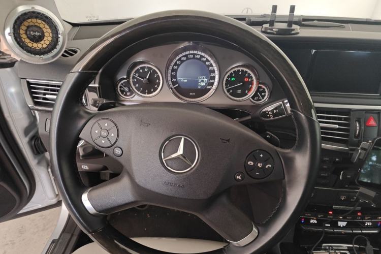 Used Mercedes-Benz E-Class 2010 E 300 Elegant Luxury Edition Steering Wheel