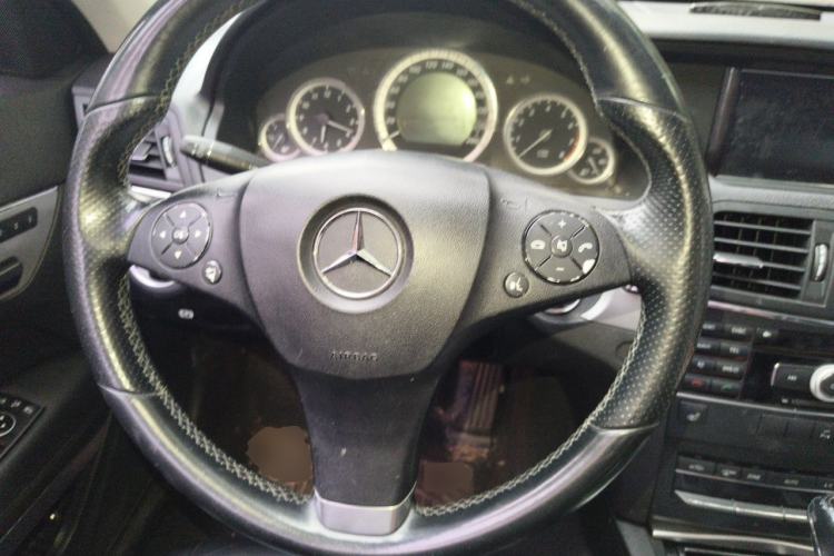 Used Mercedes-Benz E-Class 2010 E 260 CGI Coupe Steering Wheel