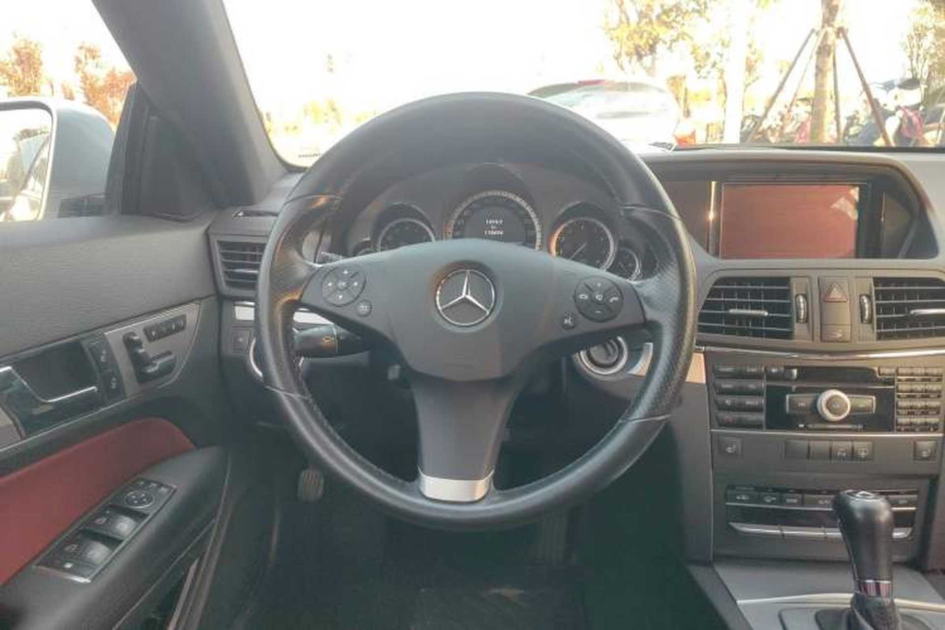 Used Mercedes-Benz E-Class 2010 E 260 CGI Coupe Steering Wheel