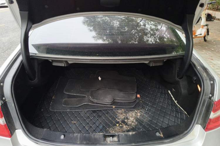 Used Mercedes-Benz E-Class 2010 E 260 CGI Coupe Trunk