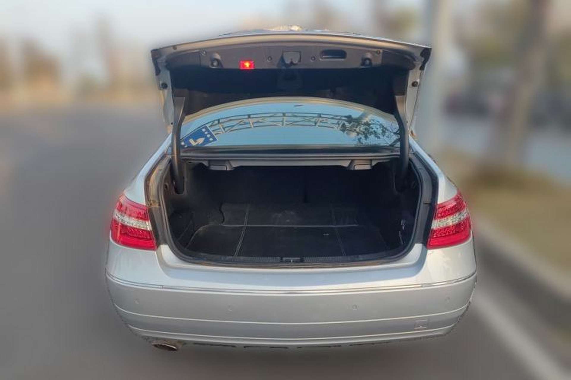 Used Mercedes-Benz E-Class 2010 E 260 CGI Coupe Trunk