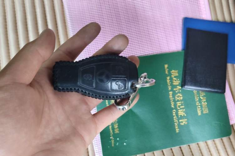 Used Mercedes-Benz E-Class 2010 E 300 Elegant Luxury Edition Vehicle Key