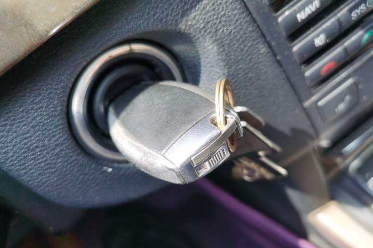 Used Mercedes-Benz E-Class 2010 E 200 CGI Elegant Model Vehicle Key