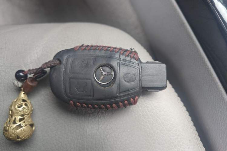 Used Mercedes-Benz E-Class 2010 E 200 CGI Elegant Model Vehicle Key
