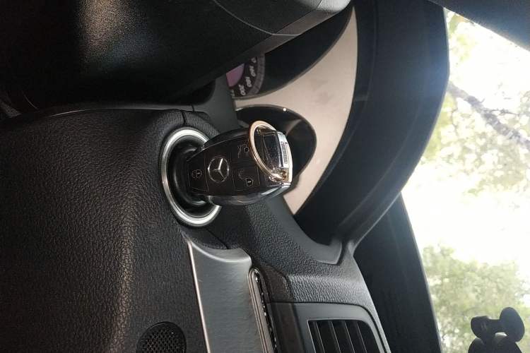 Used Mercedes-Benz E-Class 2010 E 260 CGI Convertible Vehicle Key