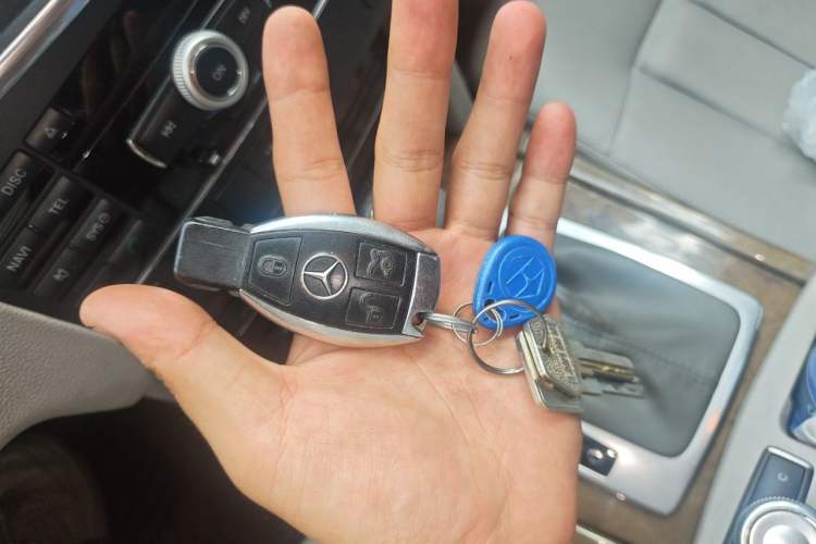 Used Mercedes-Benz E-Class 2010 E 200 CGI Elegant Model Vehicle Key