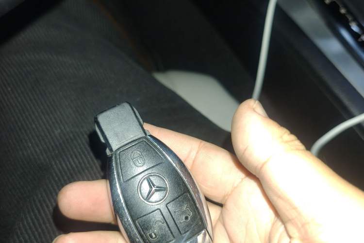 Used Mercedes-Benz E-Class 2010 E 260 CGI Convertible Vehicle Key