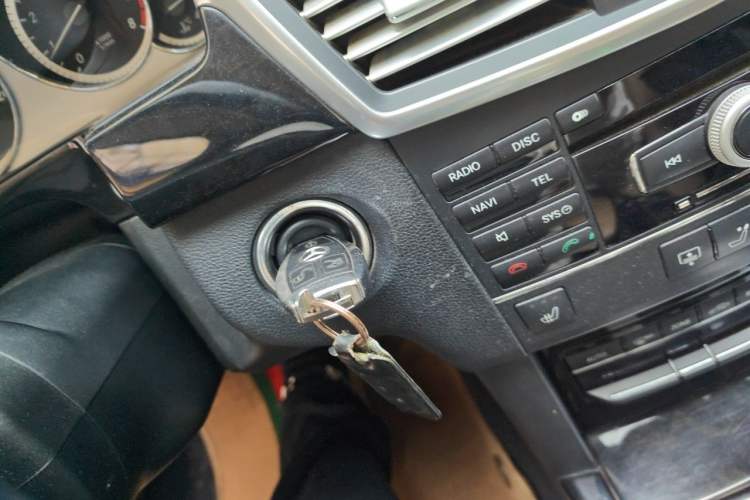 Used Mercedes-Benz E-Class 2010 E 260 CGI Fashion Model Vehicle Key