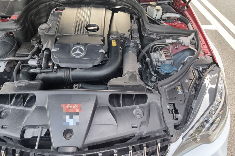 Used Mercedes-Benz E-Class 2010 E 260 CGI Convertible Engine Bay Left