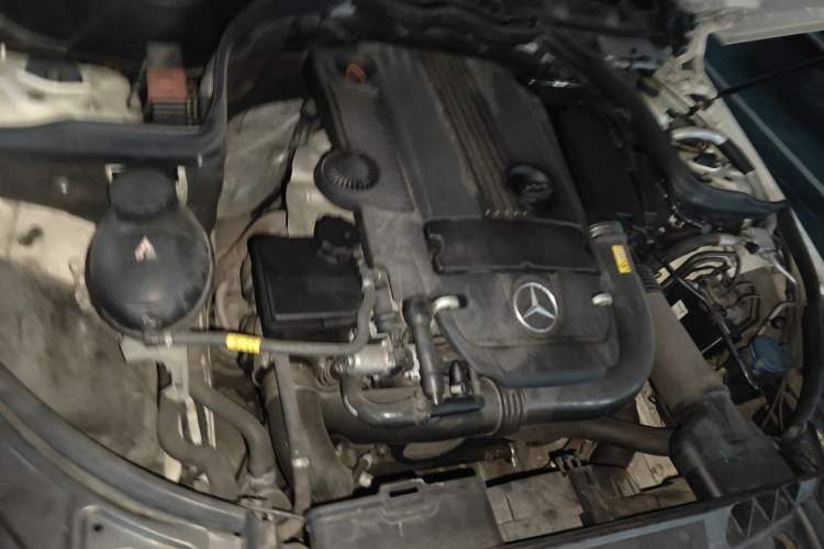 Used Mercedes-Benz E-Class 2010 E 260 CGI Coupe Engine Bay Right