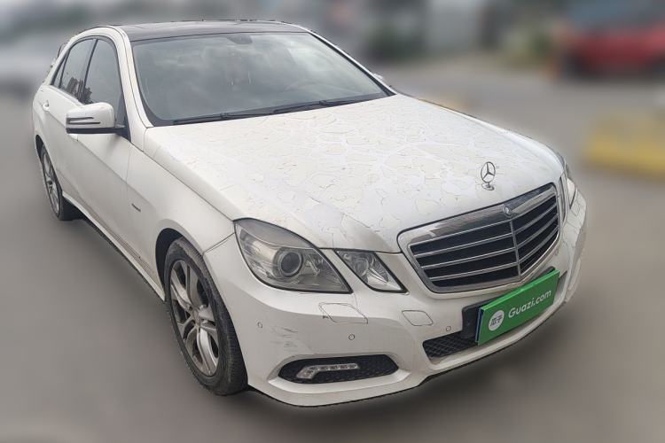 Used Mercedes-Benz E-Class 2010 E 260 CGI Fashion Model Front Right 45 Deg