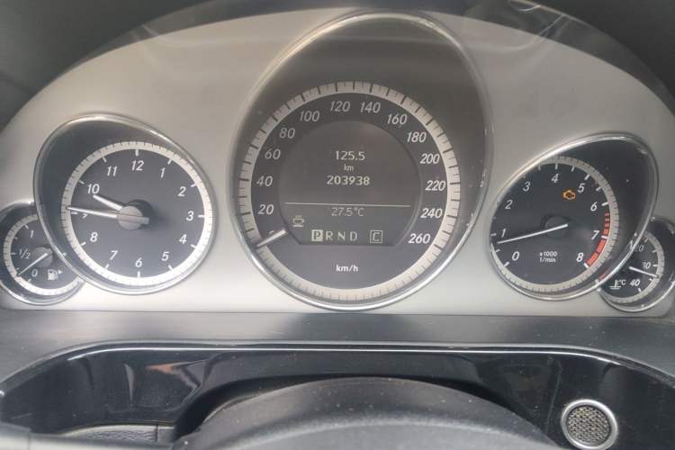 Used Mercedes-Benz E-Class 2010 E 260 CGI Fashion Model Instrument Cluster
