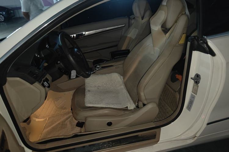 Used Mercedes-Benz E-Class 2010 E 260 CGI Coupe Left Front Seat