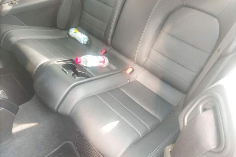 Used Mercedes-Benz E-Class 2010 E 260 CGI Coupe Left Rear Seat