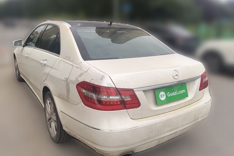 Used Mercedes-Benz E-Class 2010 E 260 CGI Fashion Model Rear Left 45 Deg