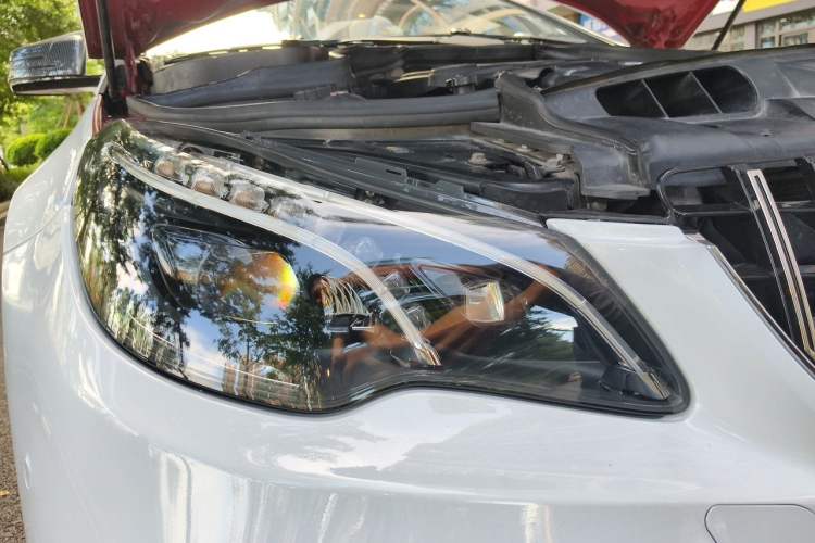 Used Mercedes-Benz E-Class 2010 E 260 CGI Convertible Right Front Headlight