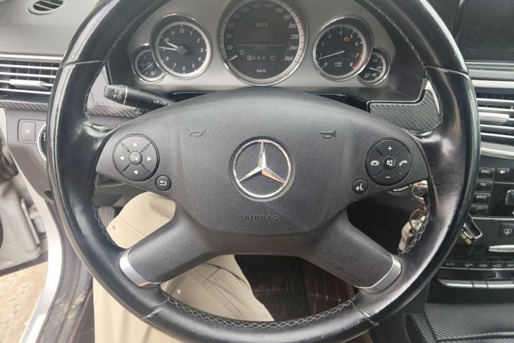 Used Mercedes-Benz E-Class 2010 E 260 CGI Fashion Model Steering Wheel