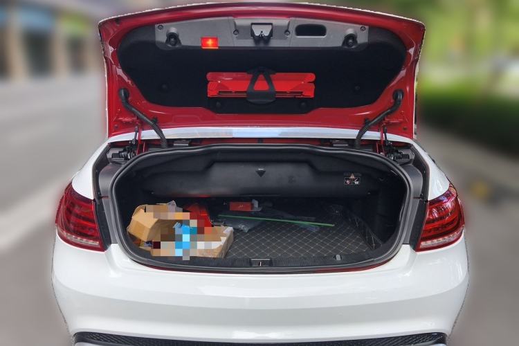 Used Mercedes-Benz E-Class 2010 E 260 CGI Convertible Trunk