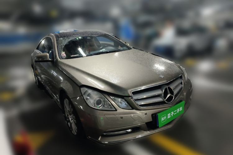 Used Mercedes-Benz E-Class 2010 E 260 CGI Coupe Front Right 45 Deg