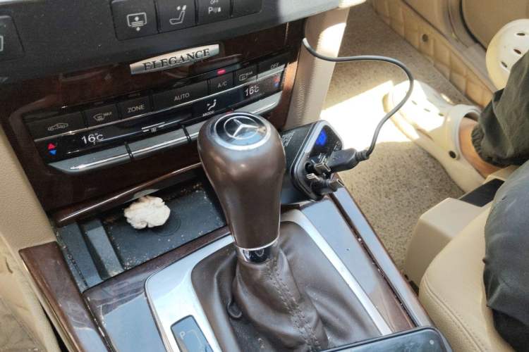 Used Mercedes-Benz E-Class 2010 E 260 L CGI Elegant Model Gear Lever
