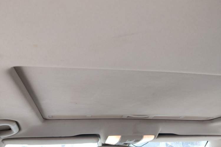 Used Mercedes-Benz E-Class 2010 E 260 L CGI Elegant Model Headliner