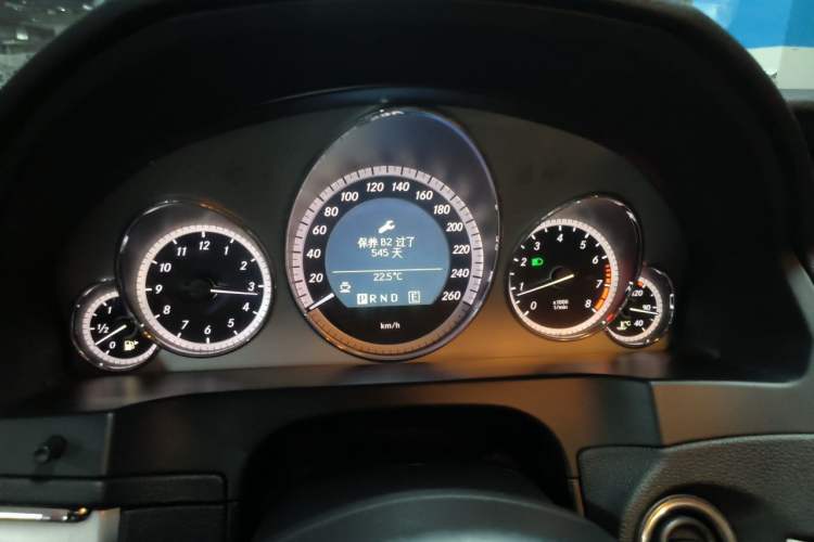 Used Mercedes-Benz E-Class 2010 E 260 CGI Coupe Instrument Cluster