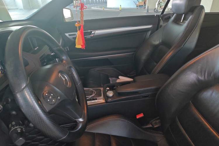 Used Mercedes-Benz E-Class 2010 E 260 CGI Coupe Left Front Seat