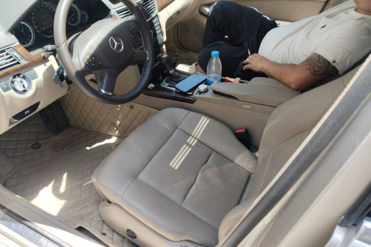 Used Mercedes-Benz E-Class 2010 E 260 L CGI Elegant Model Left Front Seat