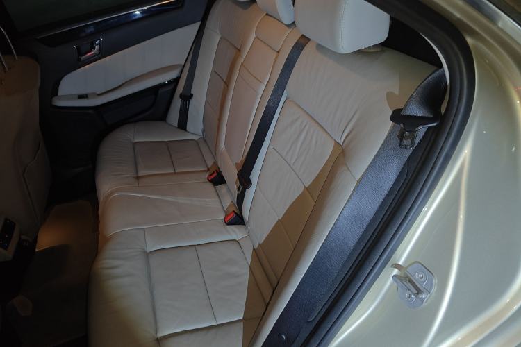 Used Mercedes-Benz E-Class 2010 E 260 CGI Fashion Model Left Rear Seat