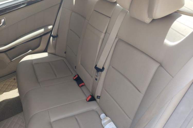 Used Mercedes-Benz E-Class 2010 E 260 L CGI Elegant Model Left Rear Seat