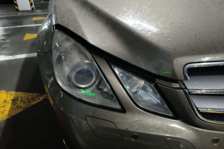 Used Mercedes-Benz E-Class 2010 E 260 CGI Coupe Right Front Headlight