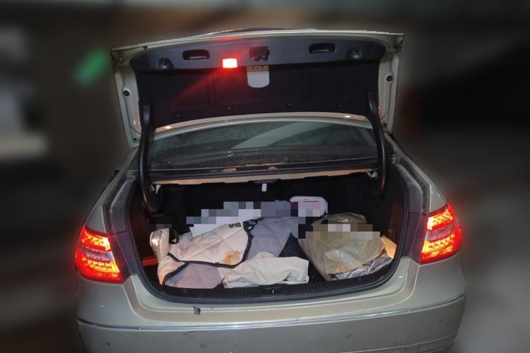 Used Mercedes-Benz E-Class 2010 E 260 CGI Fashion Model Trunk