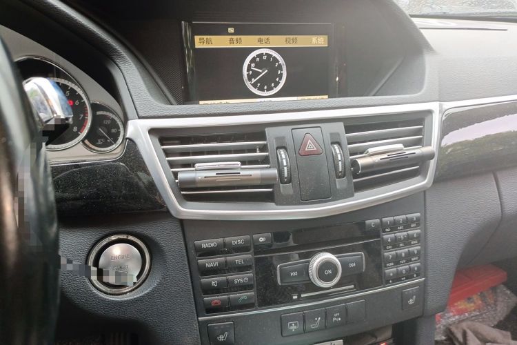 Used Mercedes-Benz E-Class 2011 E 300 L Fashion Prestige Model Audio And AC Panel