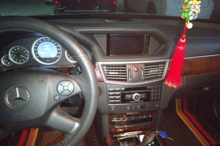 Used Mercedes-Benz E-Class 2011 E 300 L Elegant Model Audio And AC Panel