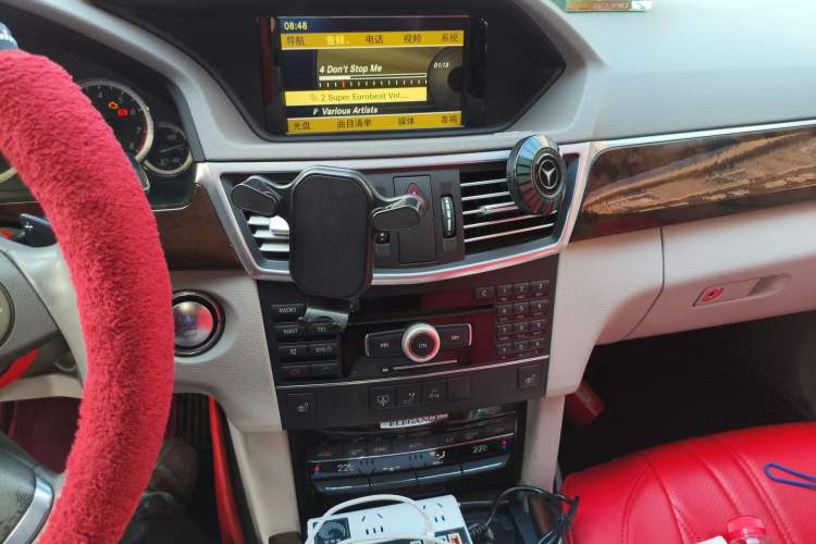 Used Mercedes-Benz E-Class 2011 E 300 L Elegant Model Audio And AC Panel
