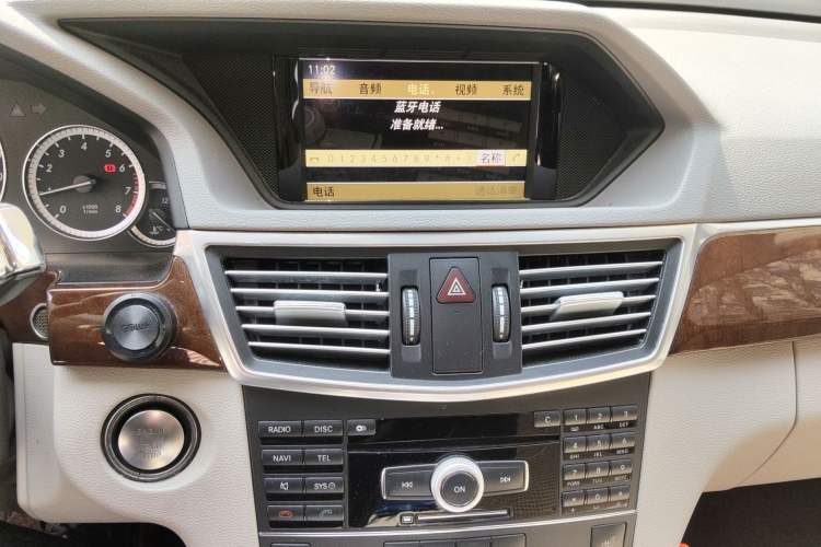 Used Mercedes-Benz E-Class 2011 E 300 L Elegant Model Audio And AC Panel