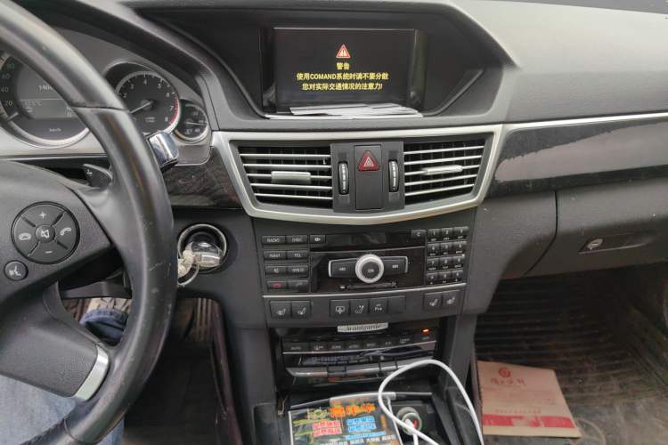 Used Mercedes-Benz E-Class 2011 E 300 L Fashion Prestige Model Audio And AC Panel