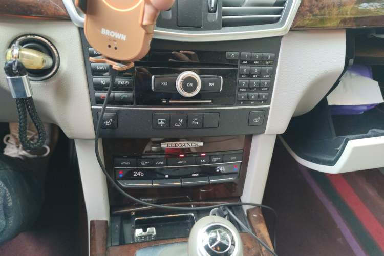 Used Mercedes-Benz E-Class 2011 E 200 L CGI Elegant Model Audio And AC Panel