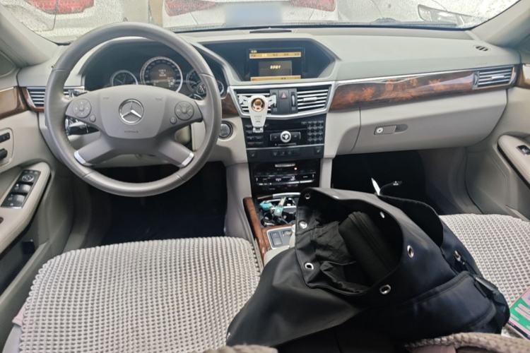 Used Mercedes-Benz E-Class 2011 E 300 L Elegant Model Center Console