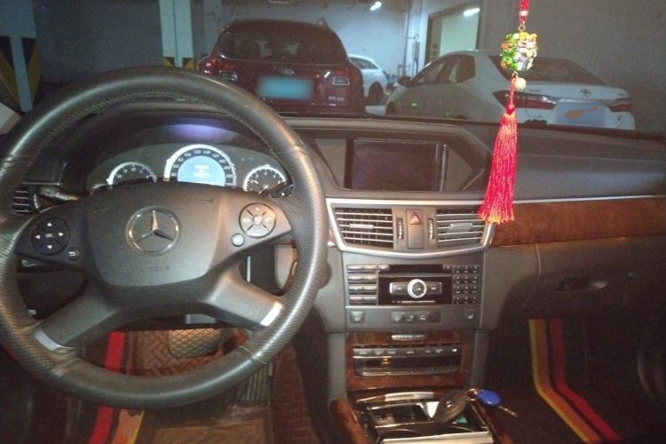 Used Mercedes-Benz E-Class 2011 E 300 L Elegant Model Center Console