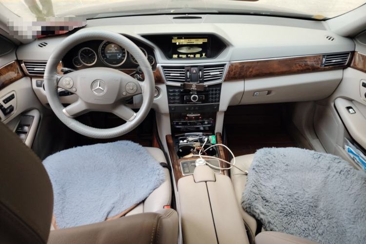 Used Mercedes-Benz E-Class 2011 E 300 L Elegant Model Center Console