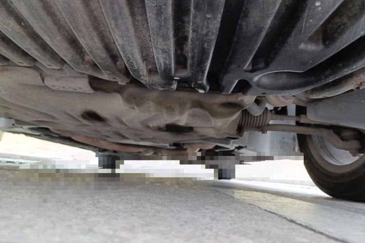Used Mercedes-Benz E-Class 2011 E 300 L Fashion Prestige Model Chassis Front