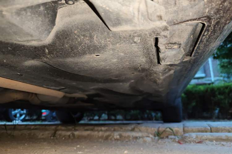 Used Mercedes-Benz E-Class 2011 E 300 L Elegant Model Chassis Front Left