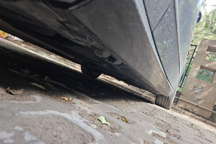 Used Mercedes-Benz E-Class 2011 E 300 L Elegant Model Chassis Front Left