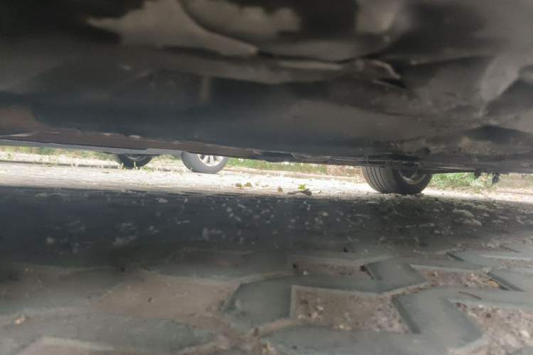 Used Mercedes-Benz E-Class 2011 E 300 L Elegant Model Chassis Front Left