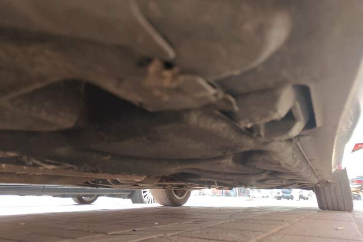 Used Mercedes-Benz E-Class 2011 E 300 L Elegant Model Chassis Front Left
